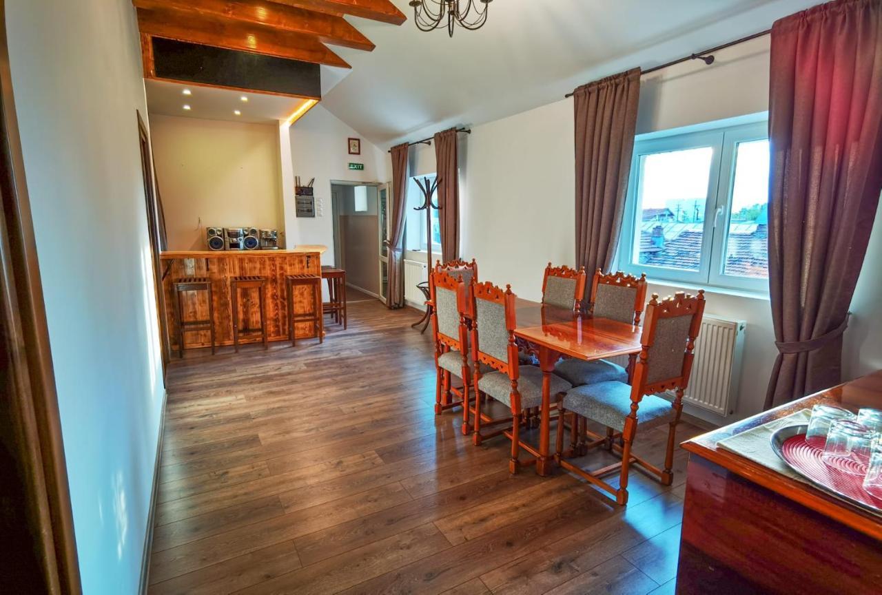 Apartament 2 camere - Casa Divertis Buzău Exterior foto